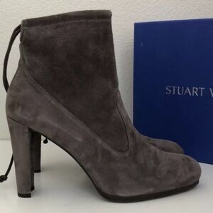 Stuart Weitzman sz 7 Dove Grey Suede Booties